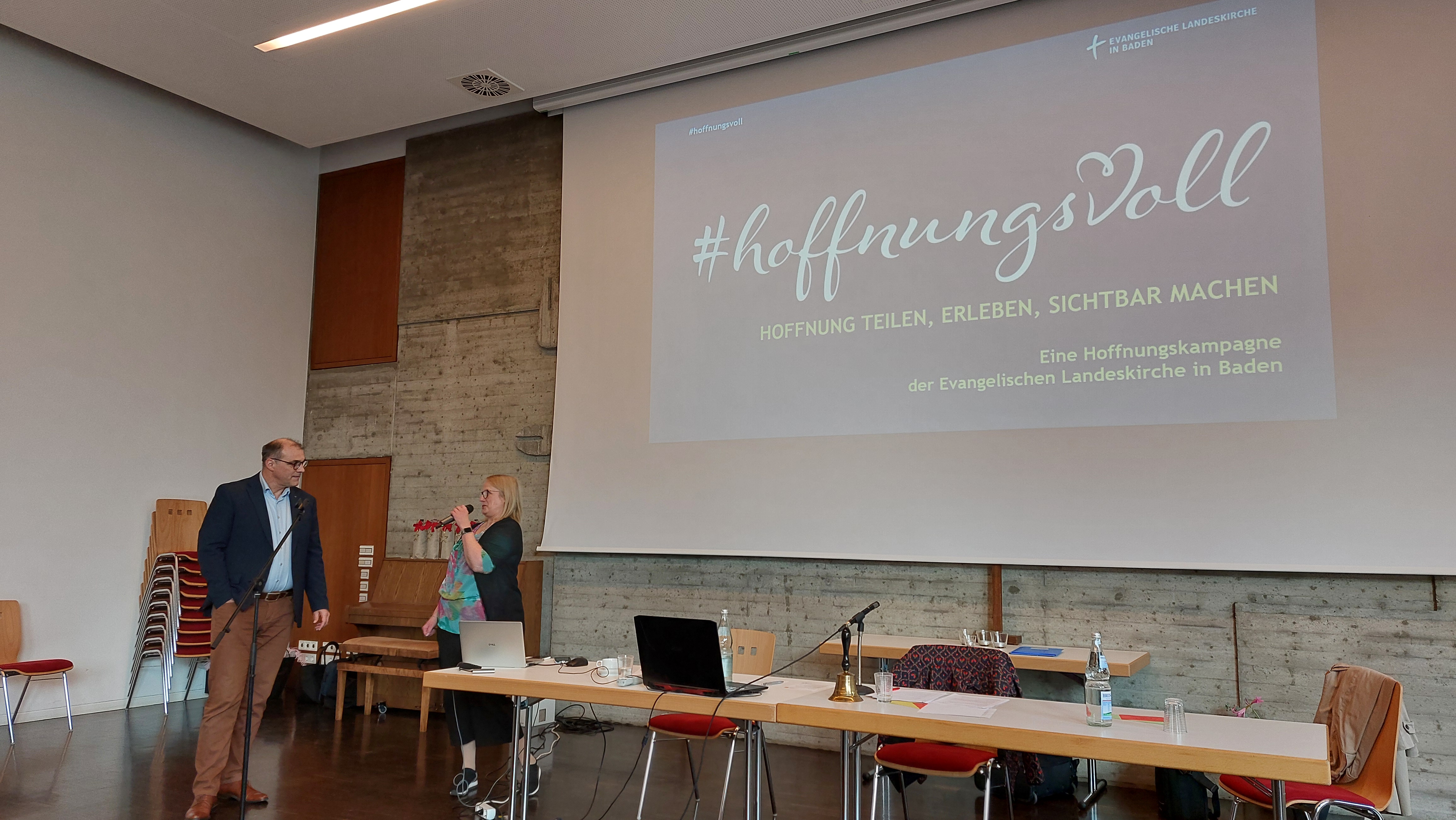 Pressesprecher Stefan Herholz und Leiterin Eventmanagement und Kampagnen, Ruth Kasper (EOK)